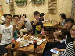 阿拉善右烧烤加盟,学烧烤技术,开烧烤店多少钱疯狂烤翅加盟