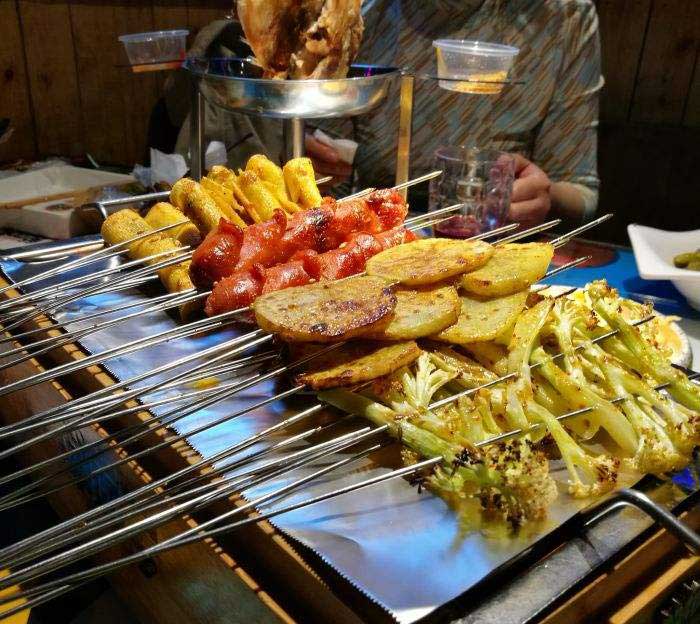 阿拉善右音乐烧烤吧